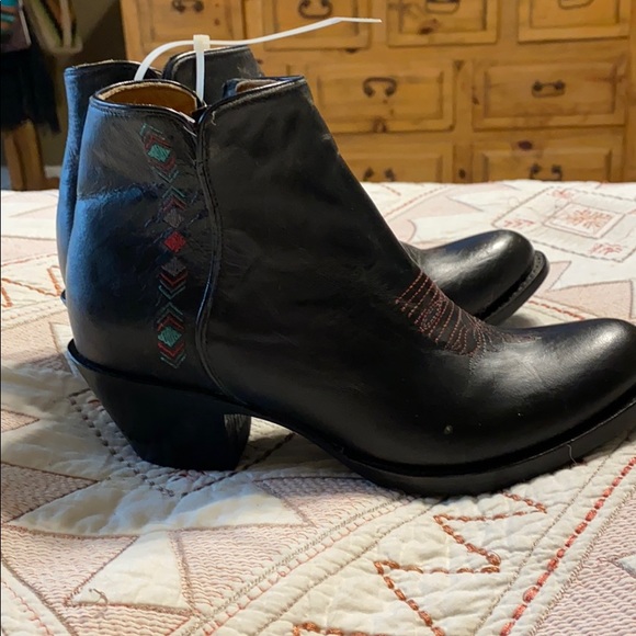 Johnny Ringo Booties - Picture 3 of 5